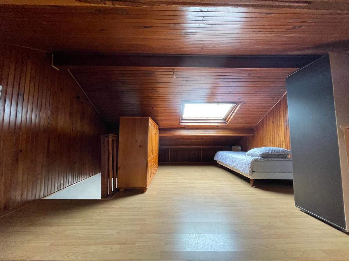 Agreable Appartement Dans Une Maison Saint-Denis  Exterior foto